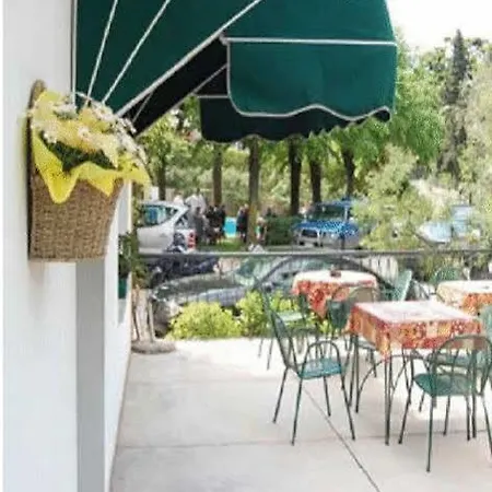 Stella Alpina 2* Malcesine